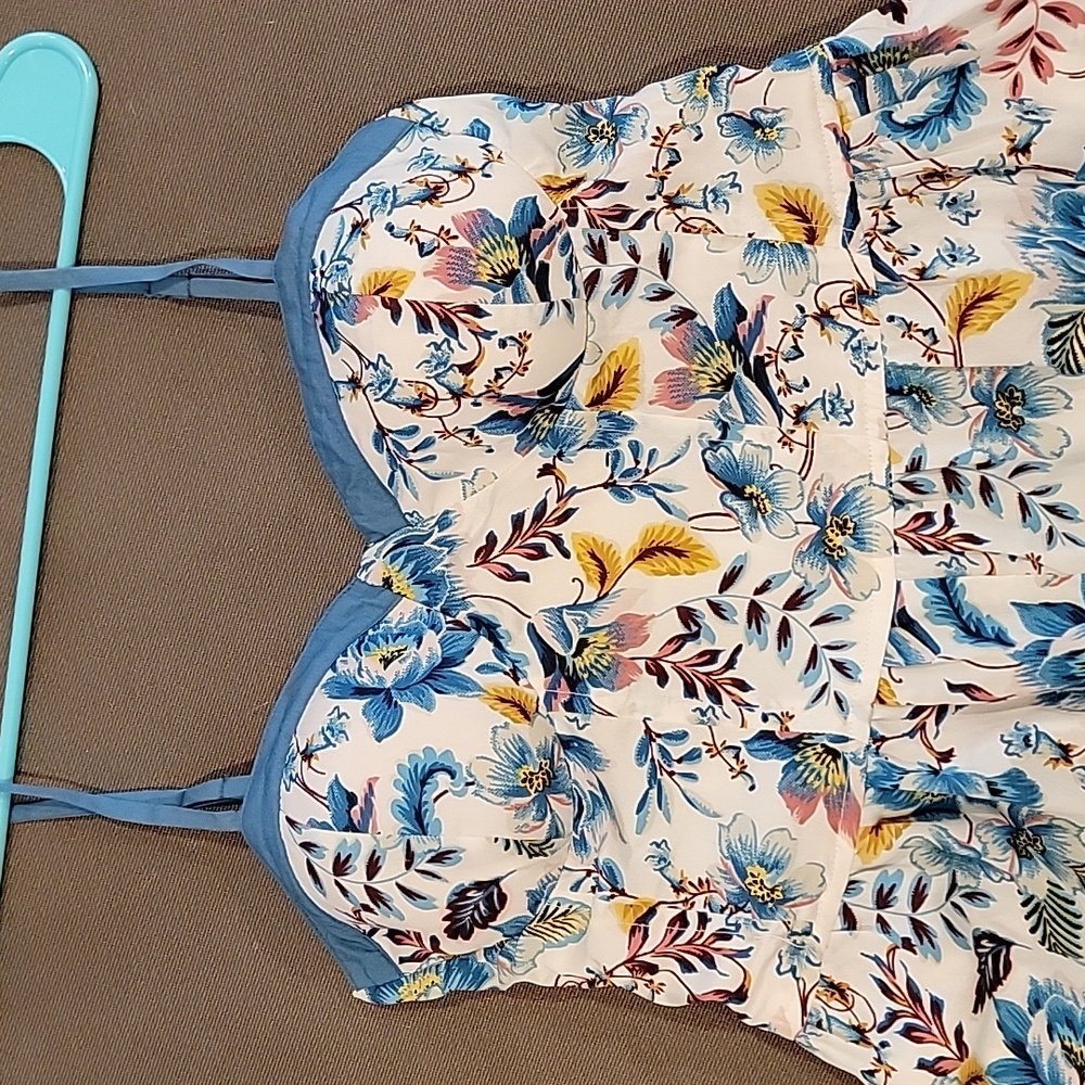 Juniors Jumpsuit - Picture 2 of 5
